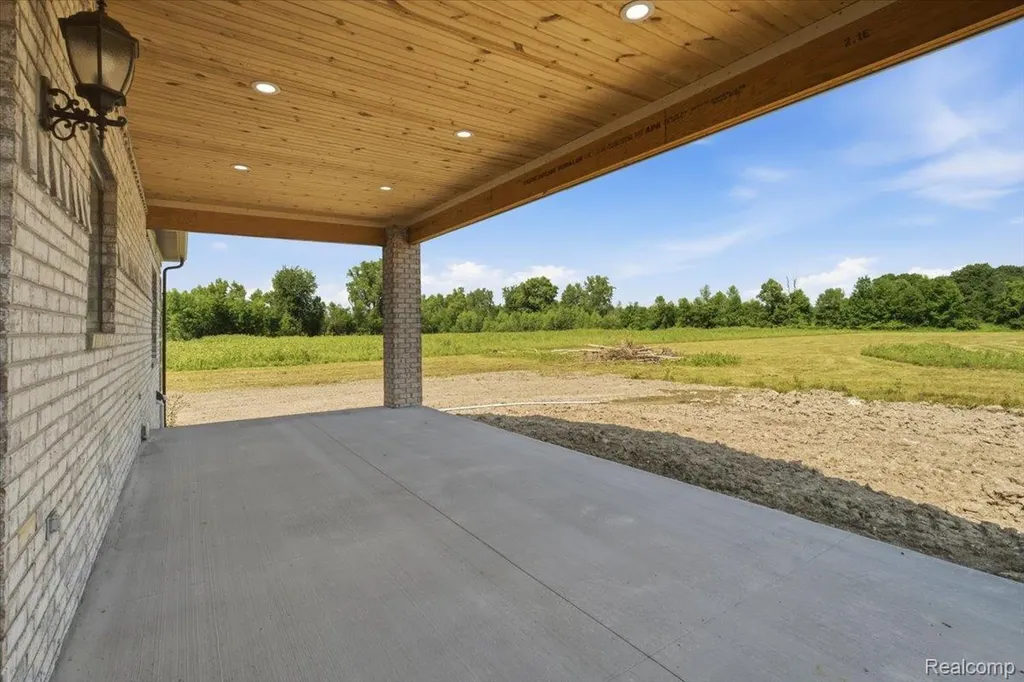 1546 Ashley Lane Berlin Township MI 48002