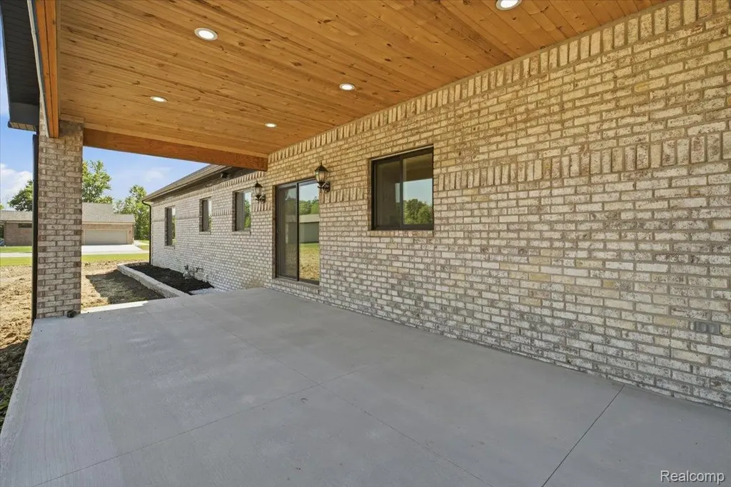 1546 Ashley Lane Berlin Township MI 48002
