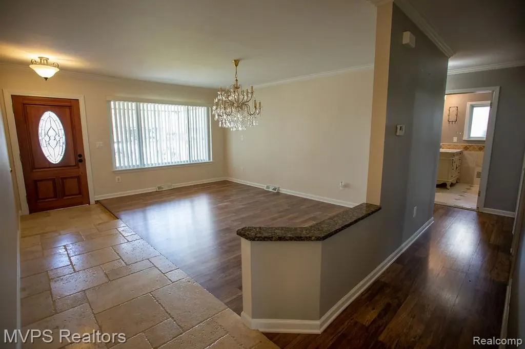 35470 Dearing Drive Sterling Heights City MI 48312