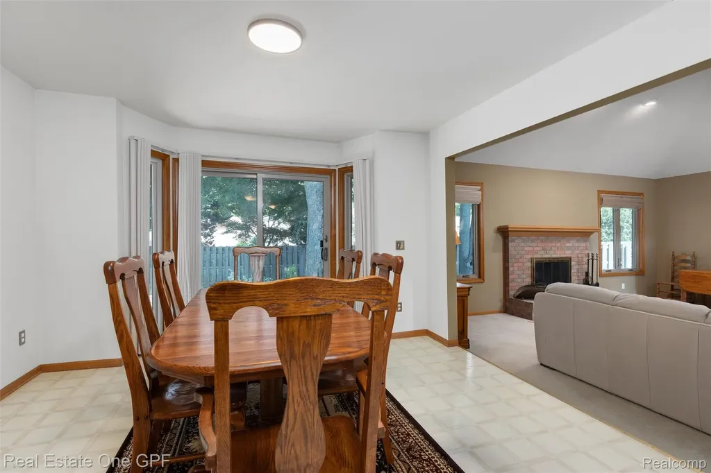 39931 Brylor Court Clinton Charter Township MI 48038