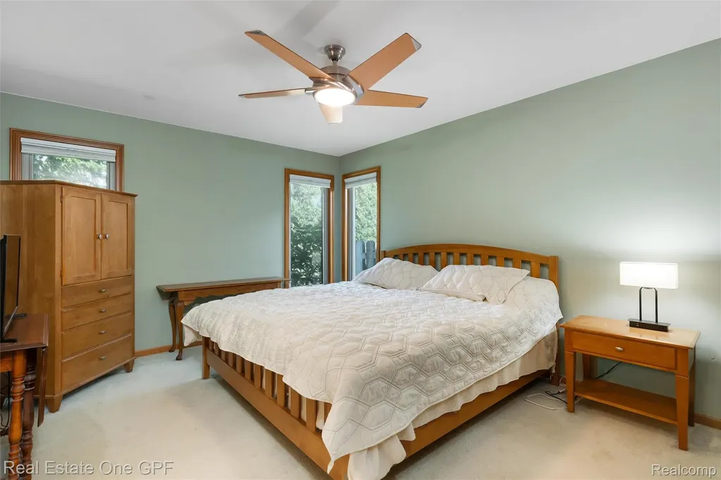 39931 Brylor Court Clinton Charter Township MI 48038