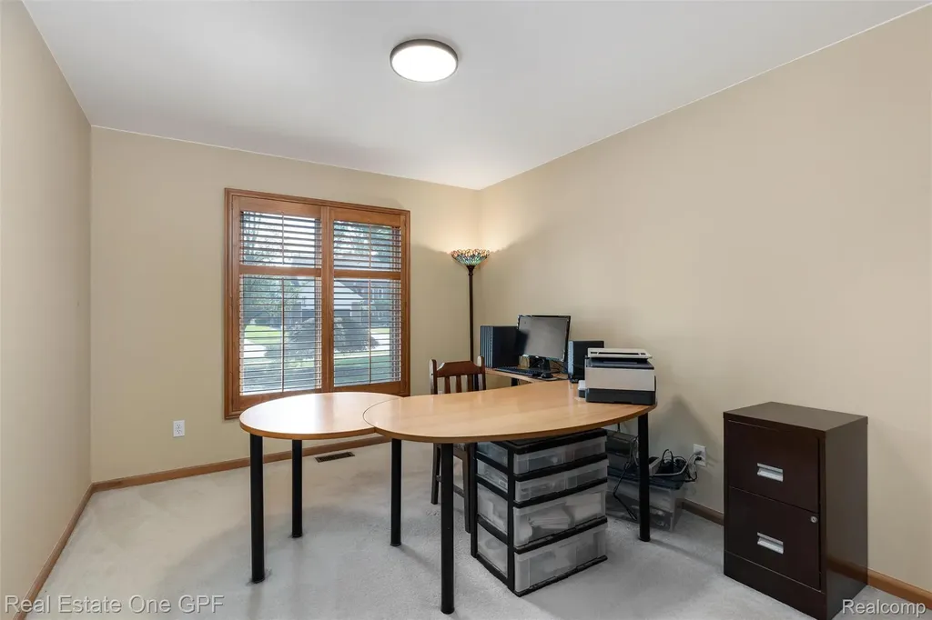 39931 Brylor Court Clinton Charter Township MI 48038