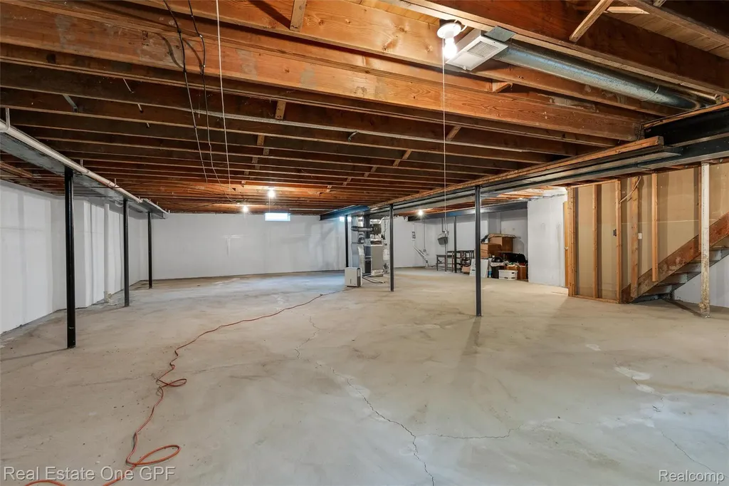 39931 Brylor Court Clinton Charter Township MI 48038