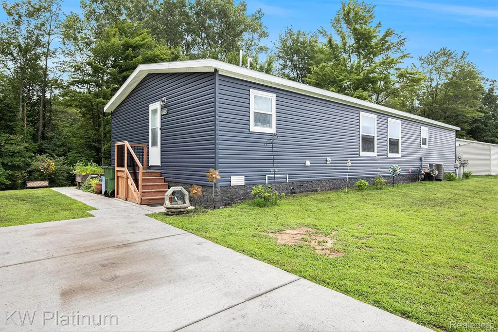 6154 Birch Creek Court Kimball Township MI 48704