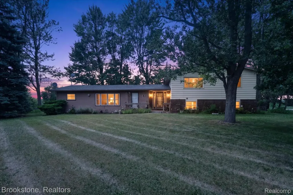 22025 Lakefield Road Lakefield Township MI 48637