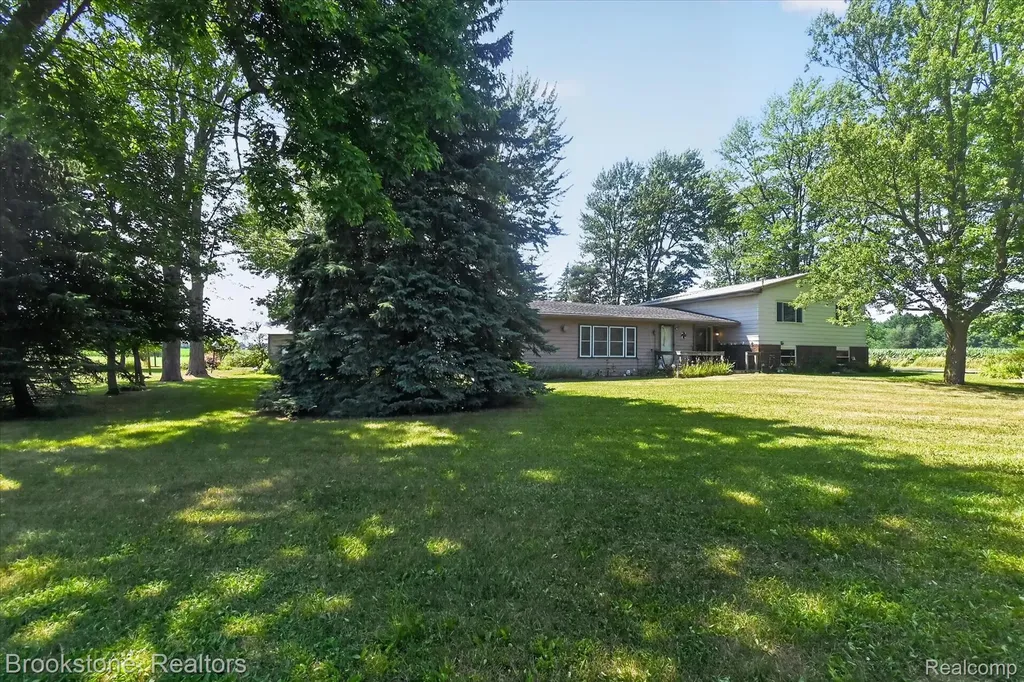 22025 Lakefield Road Lakefield Township MI 48637