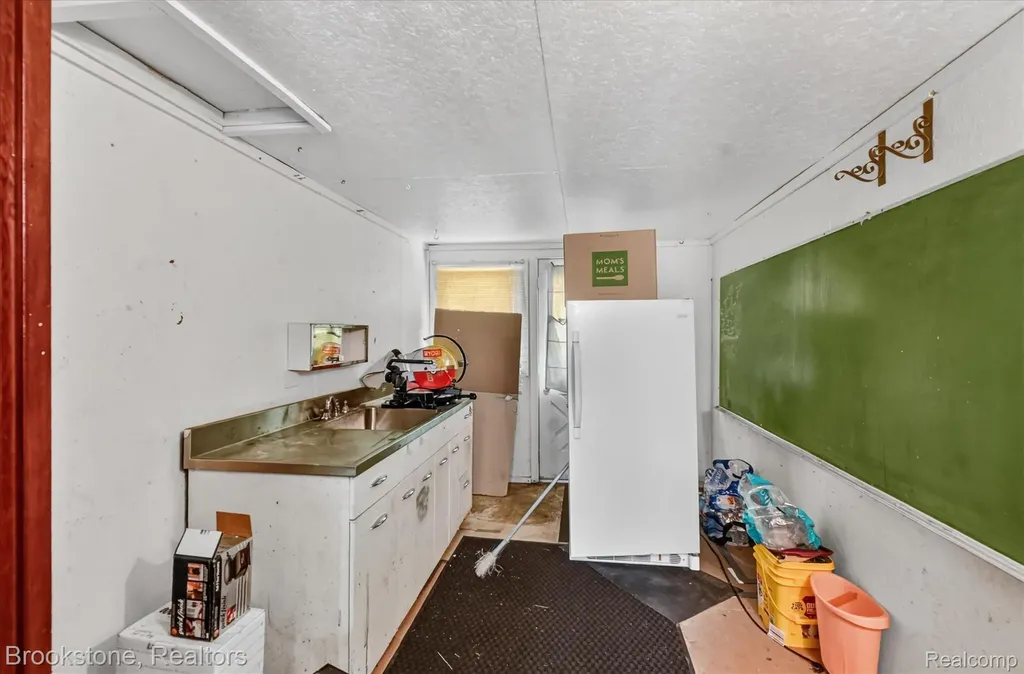 22025 Lakefield Road Lakefield Township MI 48637