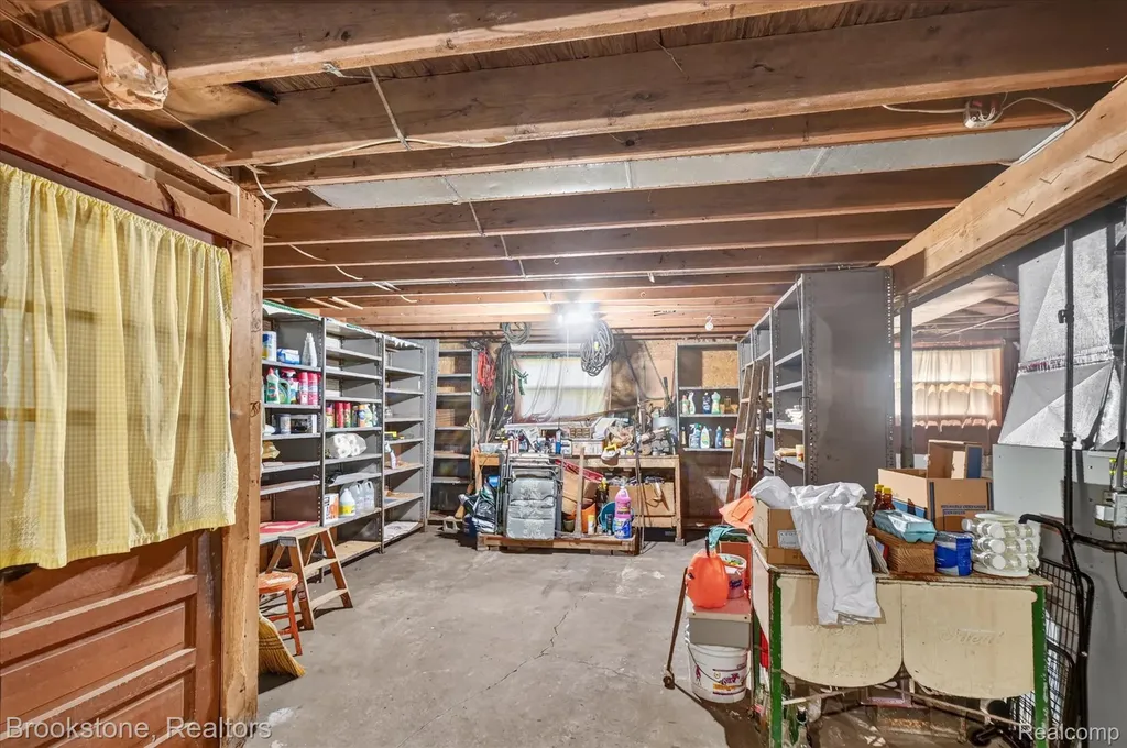 22025 Lakefield Road Lakefield Township MI 48637