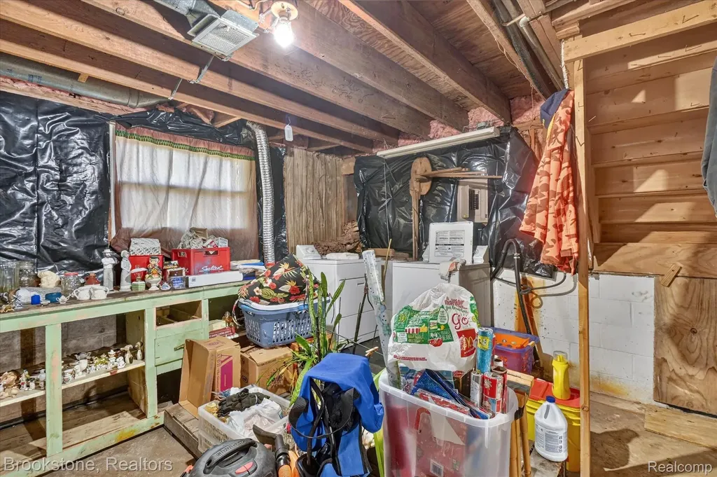 22025 Lakefield Road Lakefield Township MI 48637