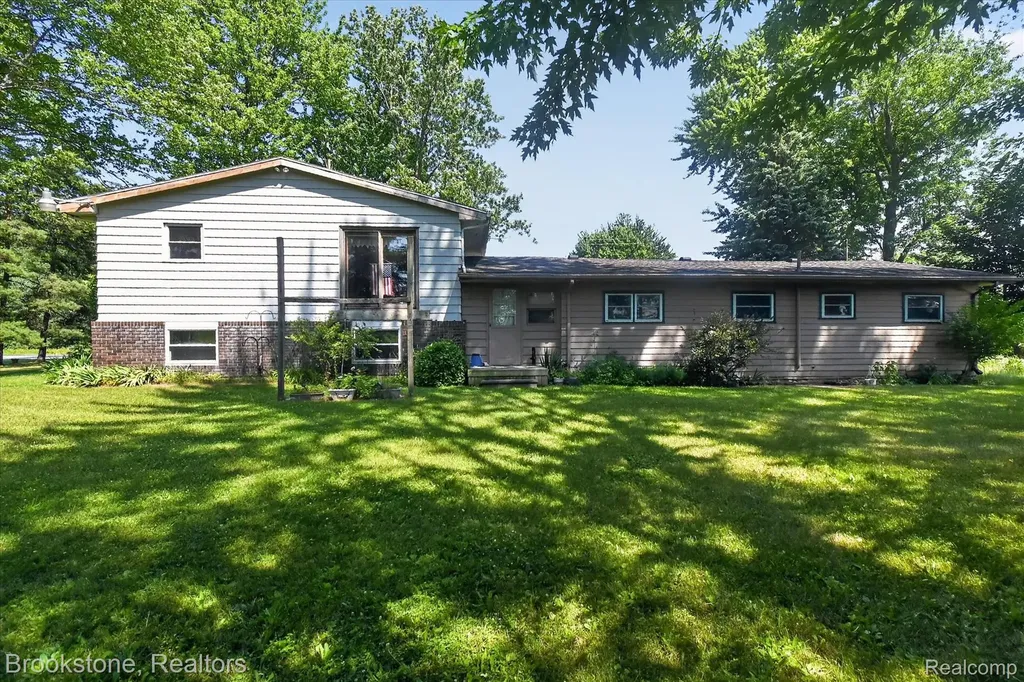 22025 Lakefield Road Lakefield Township MI 48637