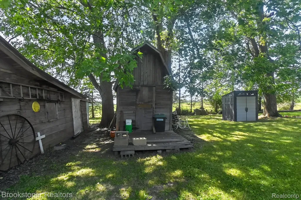 22025 Lakefield Road Lakefield Township MI 48637
