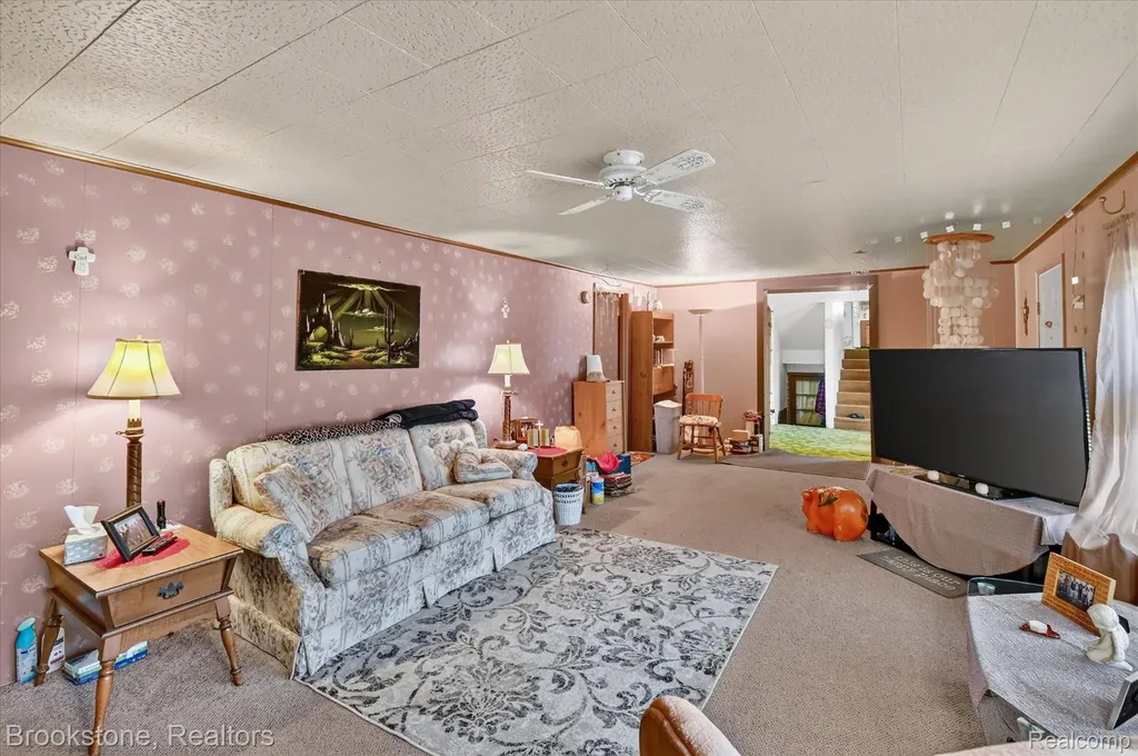 22025 Lakefield Road Lakefield Township MI 48637