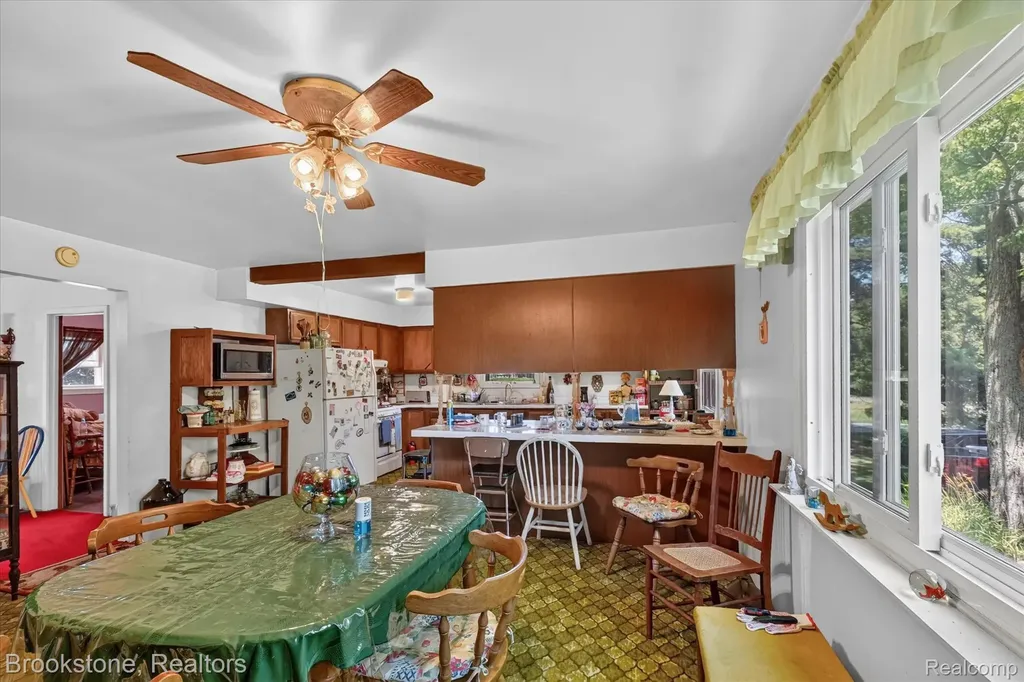 22025 Lakefield Road Lakefield Township MI 48637