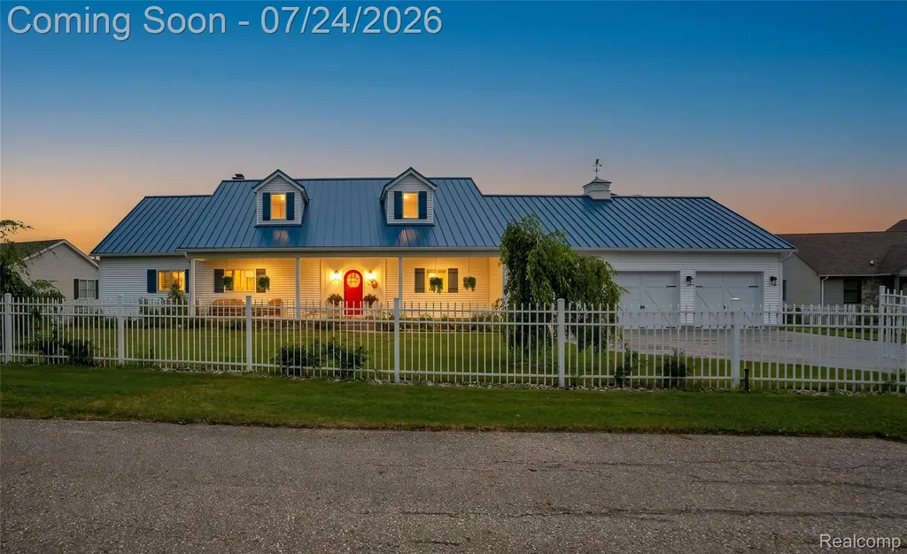5110 Shorefront Lane Port Hope Village MI 48468