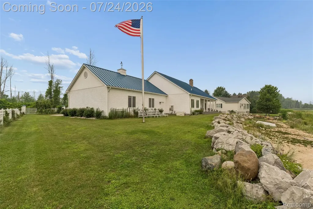 5110 Shorefront Lane Port Hope Village MI 48468