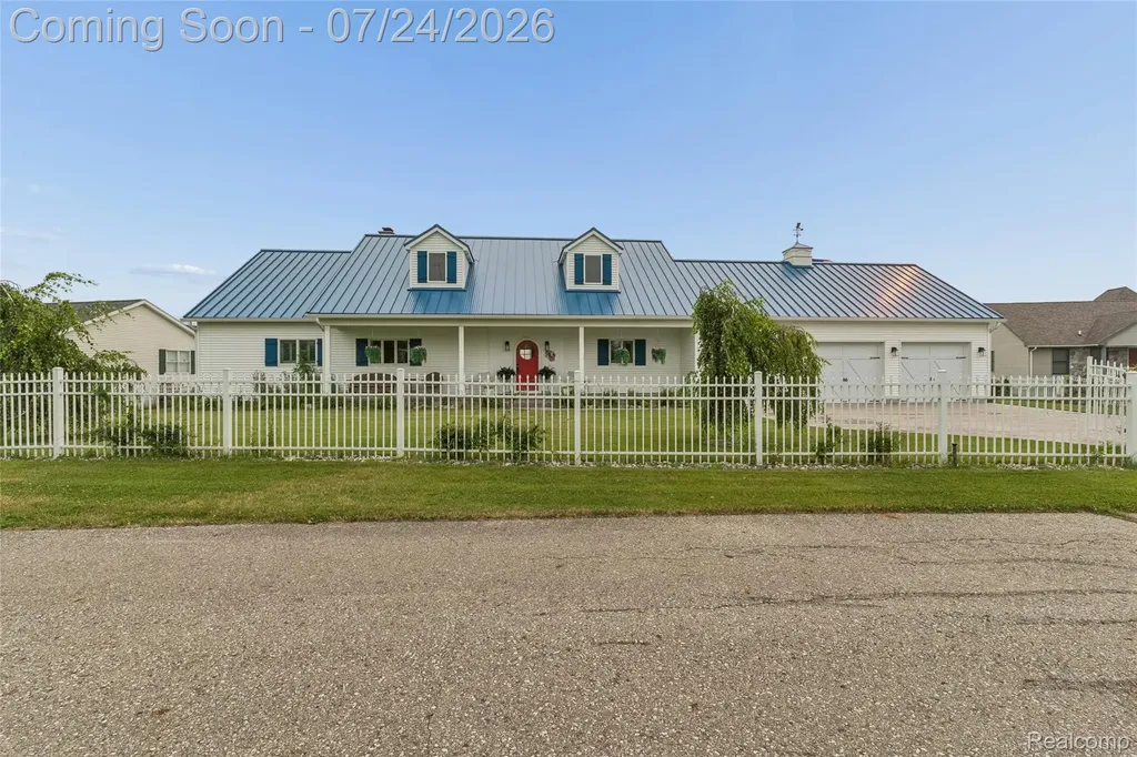 5110 Shorefront Lane Port Hope Village MI 48468