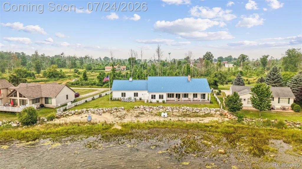 5110 Shorefront Lane Port Hope Village MI 48468