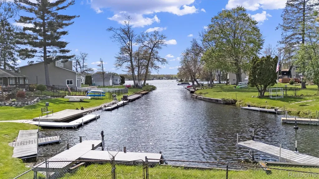 8294 Lagoon Street Commerce Charter Township MI 48382