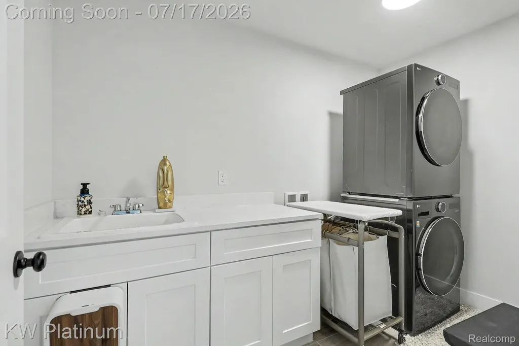24515 Brookshire Drive Macomb Township MI 48042