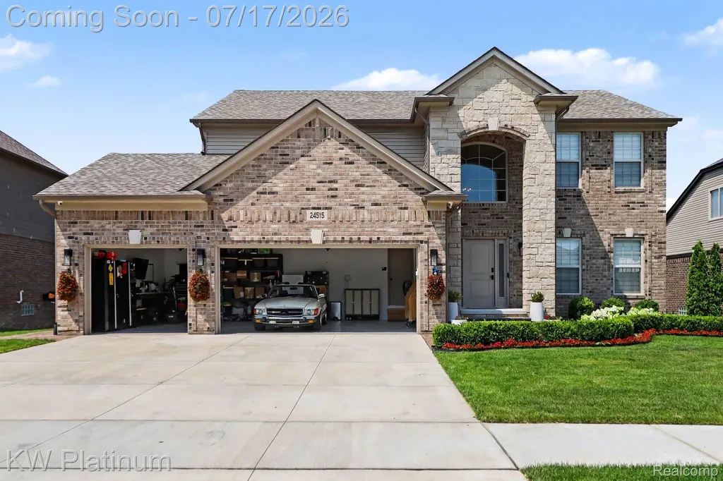 24515 Brookshire Drive Macomb Township MI 48042
