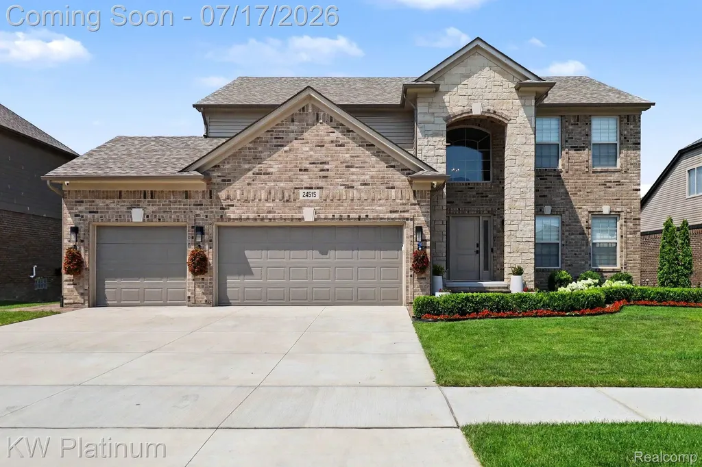 24515 Brookshire Drive Macomb Township MI 48042