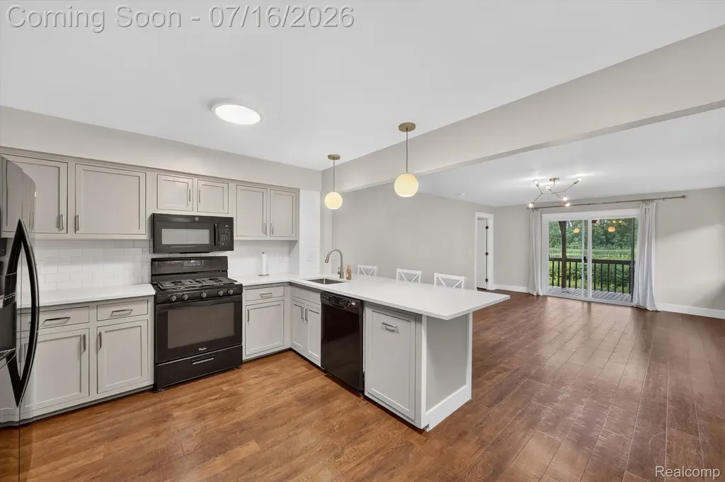 891 Devonshire Boulevard Brighton City MI 48116
