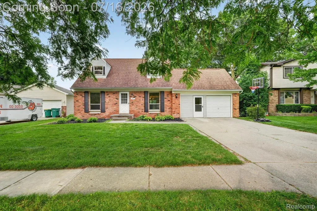 891 Devonshire Boulevard Brighton City MI 48116