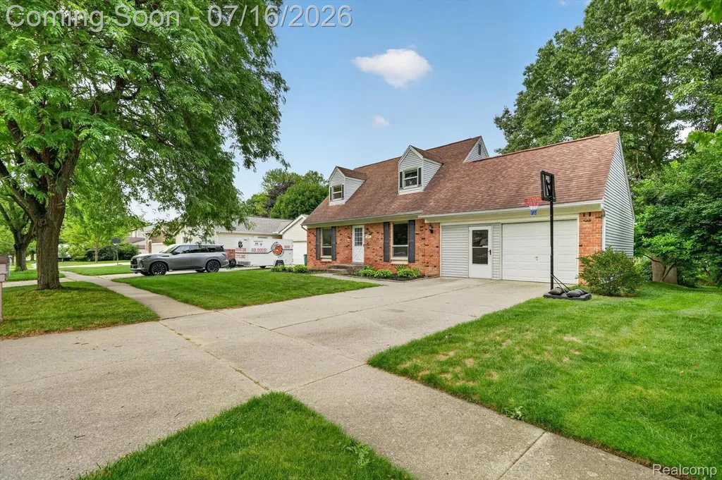 891 Devonshire Boulevard Brighton City MI 48116
