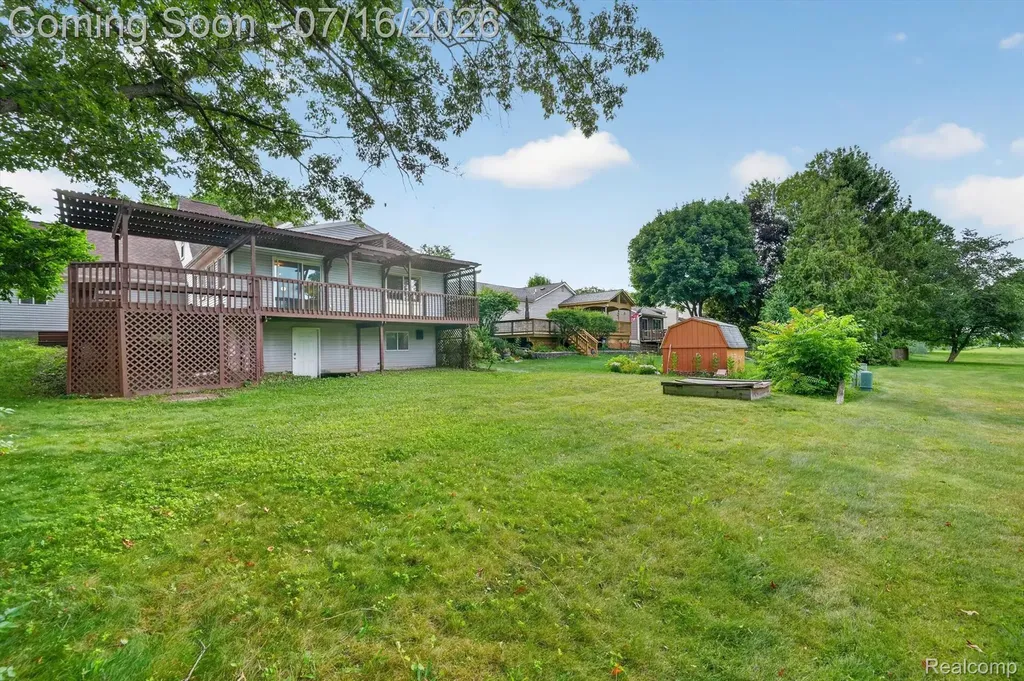 891 Devonshire Boulevard Brighton City MI 48116