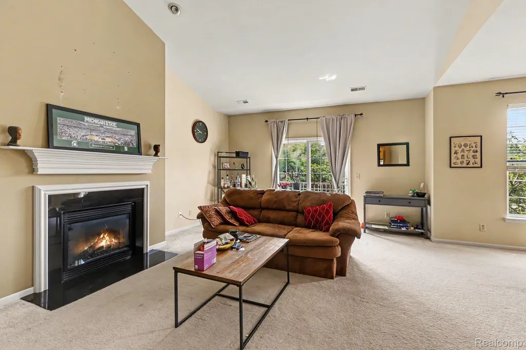 40489 Bay Harbor Lane Canton Charter Township MI 48188