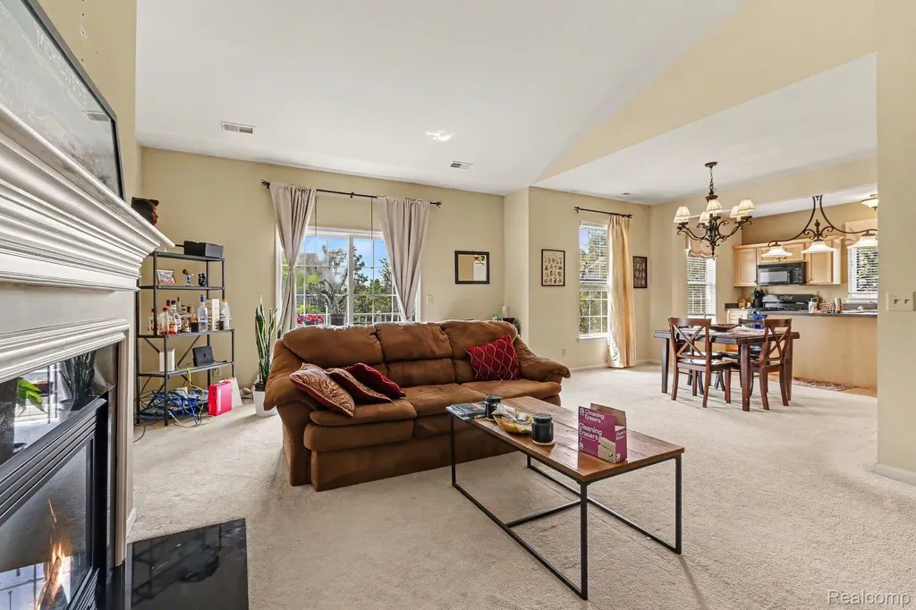 40489 Bay Harbor Lane Canton Charter Township MI 48188