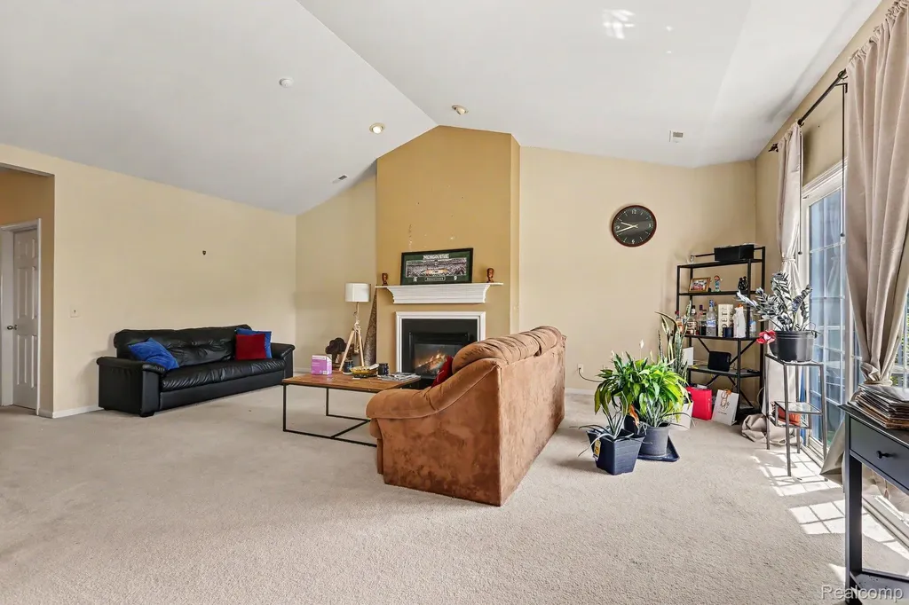 40489 Bay Harbor Lane Canton Charter Township MI 48188