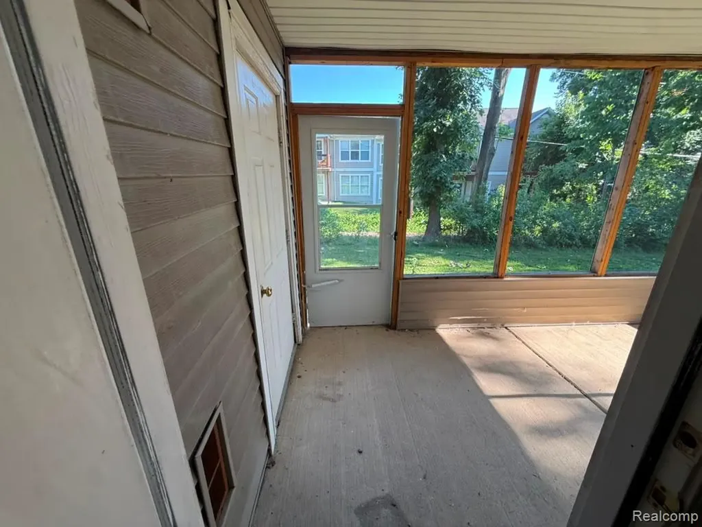 1421 Heatherwood Lane Ann Arbor City MI 48108