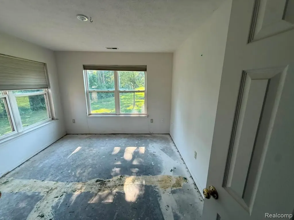 1421 Heatherwood Lane Ann Arbor City MI 48108