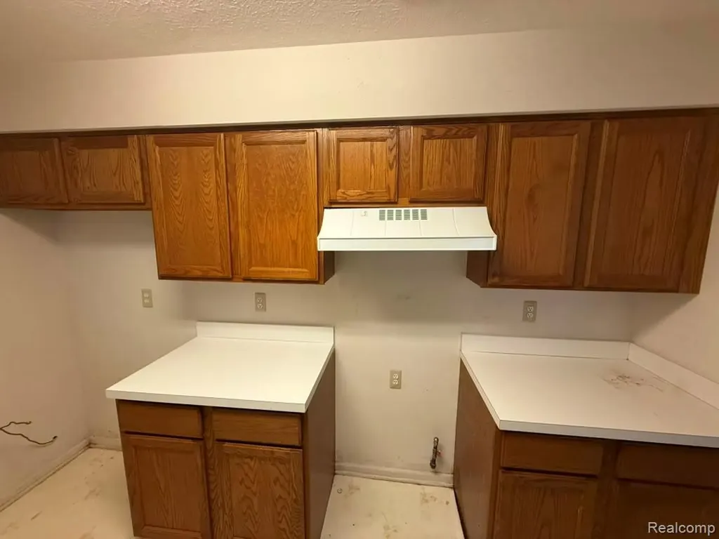 1421 Heatherwood Lane Ann Arbor City MI 48108
