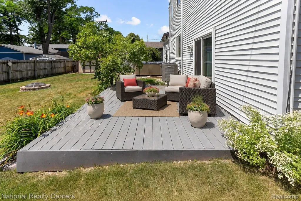 9175 Pennfield Avenue White Lake Charter Township MI 48386
