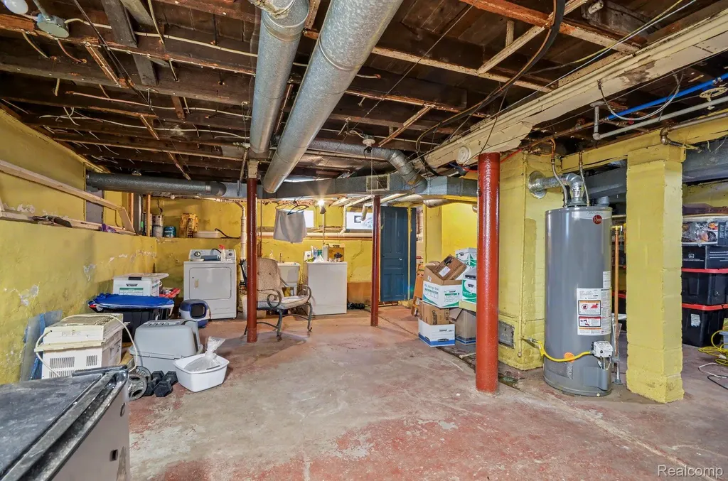 612 Vine Street St. Clair City MI 48079