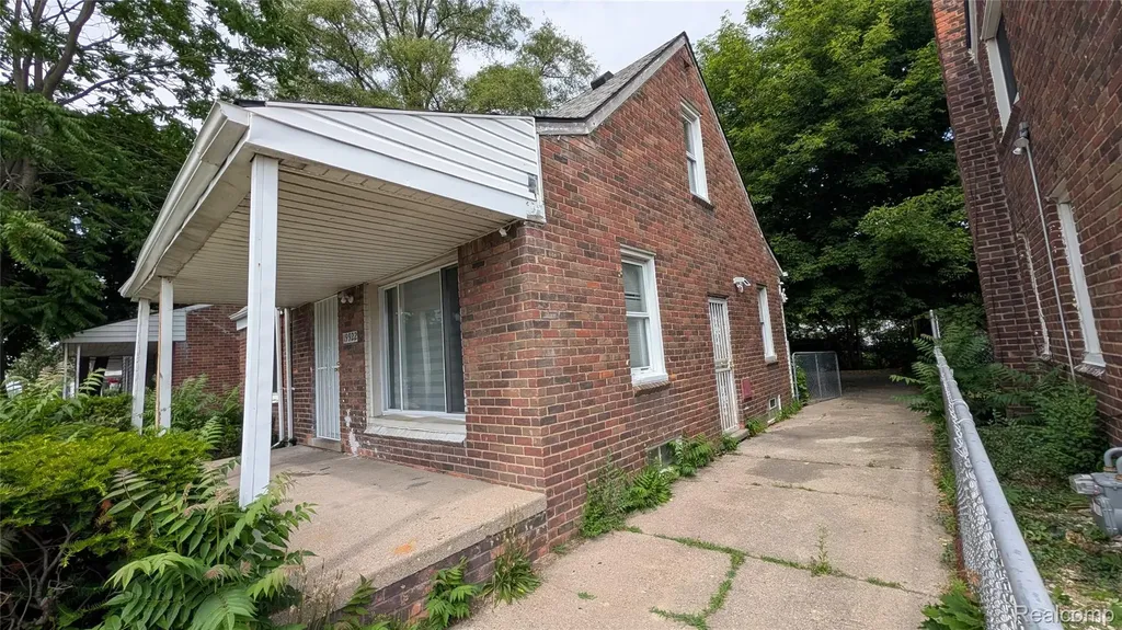 19922 Southfield Road Detroit City MI 48235