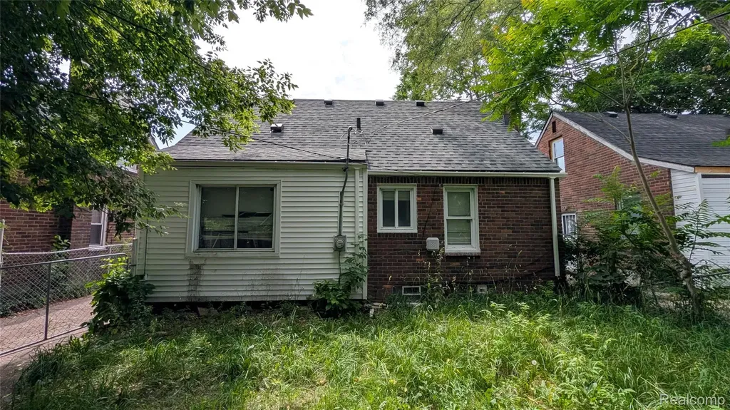 19922 Southfield Road Detroit City MI 48235