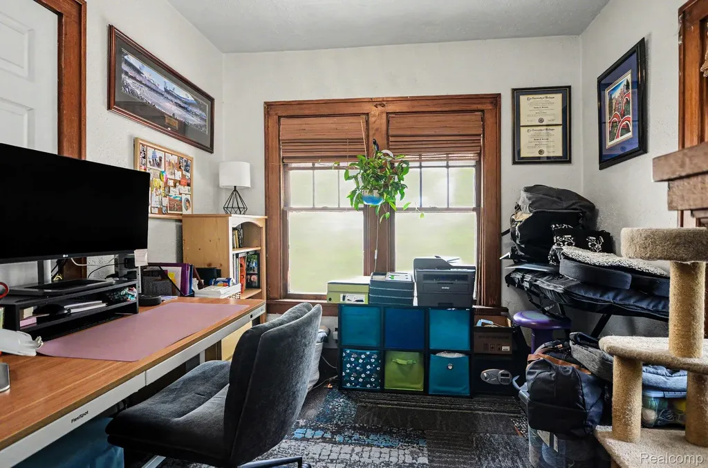 440 W Saratoga Street Ferndale City MI 48220
