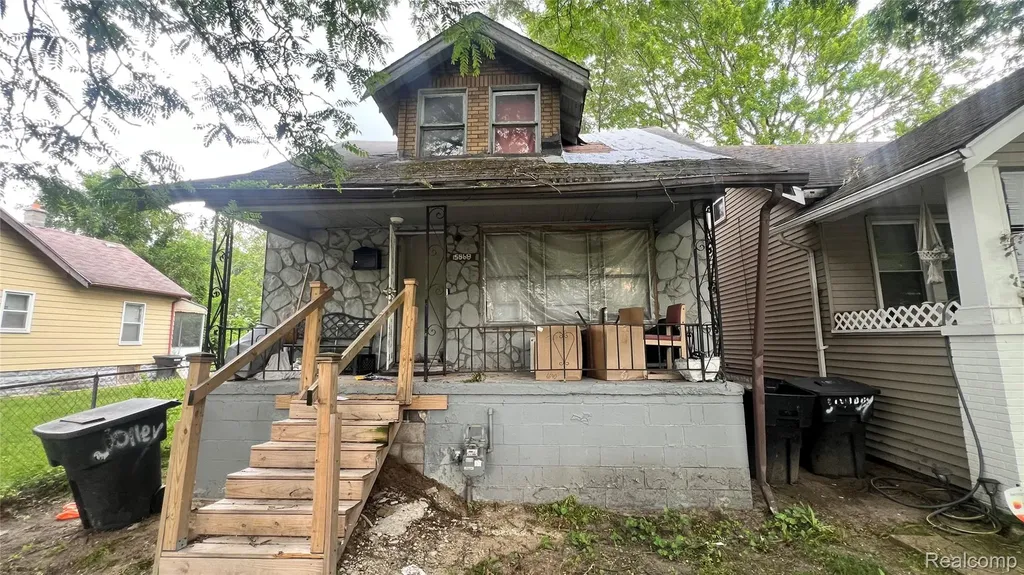 15868 Parkside Street Detroit City MI 48238