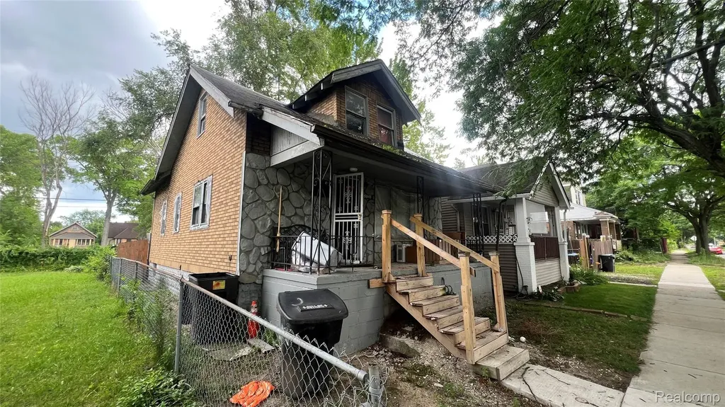 15868 Parkside Street Detroit City MI 48238
