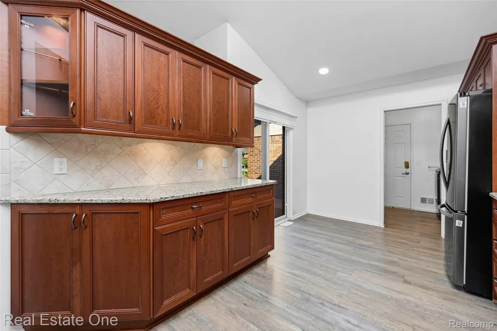 7332 Meadowridge Circle West Bloomfield Charter Township MI 48322