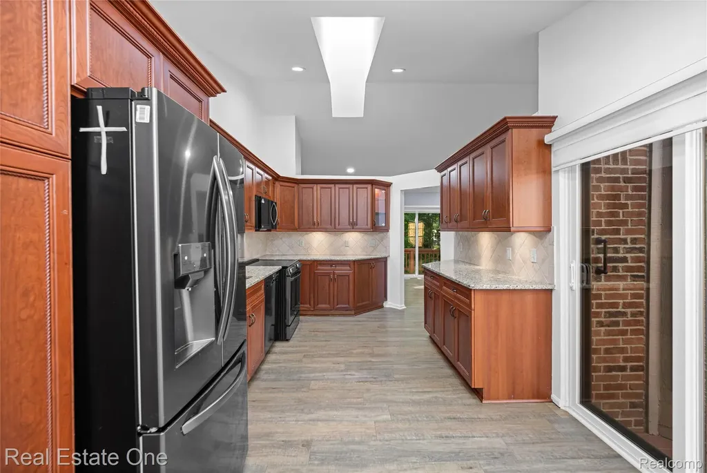 7332 Meadowridge Circle West Bloomfield Charter Township MI 48322