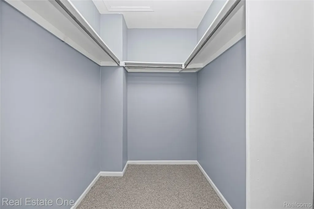 7332 Meadowridge Circle West Bloomfield Charter Township MI 48322