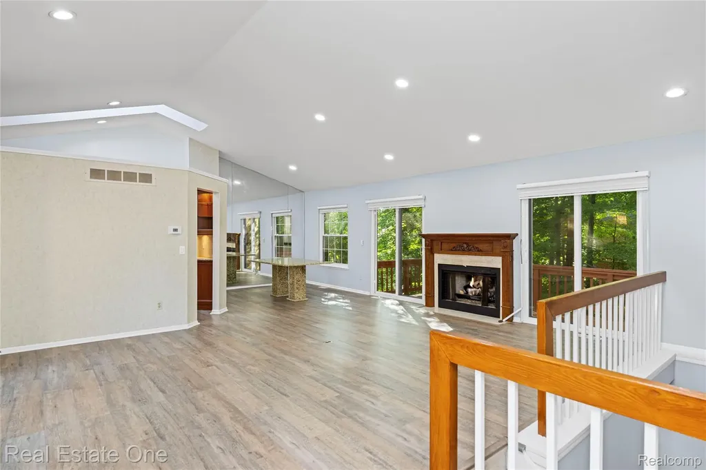 7332 Meadowridge Circle West Bloomfield Charter Township MI 48322