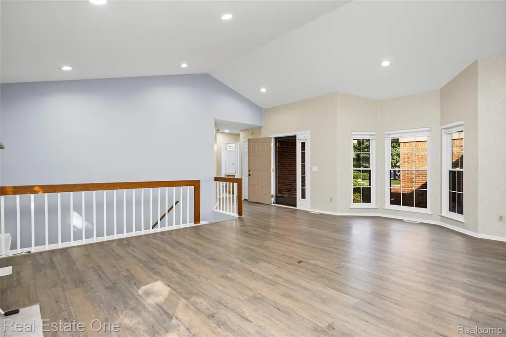 7332 Meadowridge Circle West Bloomfield Charter Township MI 48322