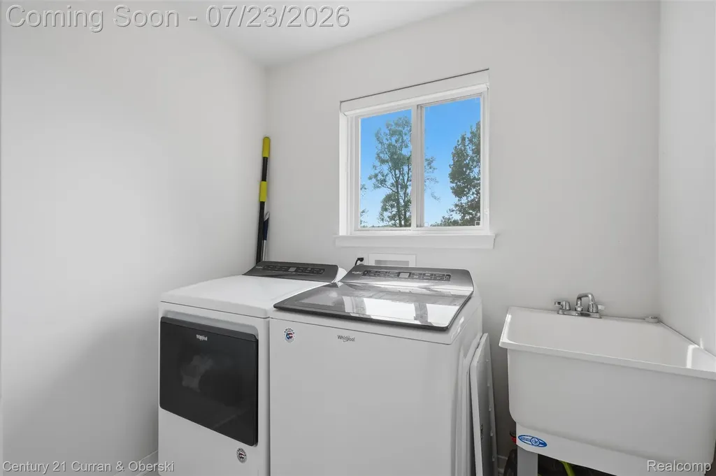 56130 Worlington Lane Lyon Charter Township MI 48178