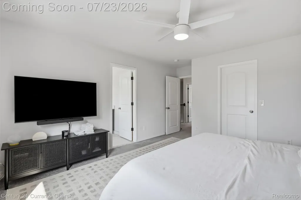 56130 Worlington Lane Lyon Charter Township MI 48178