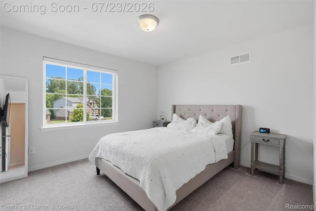 56130 Worlington Lane Lyon Charter Township MI 48178